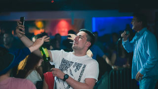 Zadarska večer s Ivicom Sikirićem Ićom u Hitch baru, 8.5.2015. (Foto: Ivan Toman) Zadarska večer s Ivicom Sikirićem Ićom u Hitch baru, 8.5.2015. (Foto: Ivan Toman)