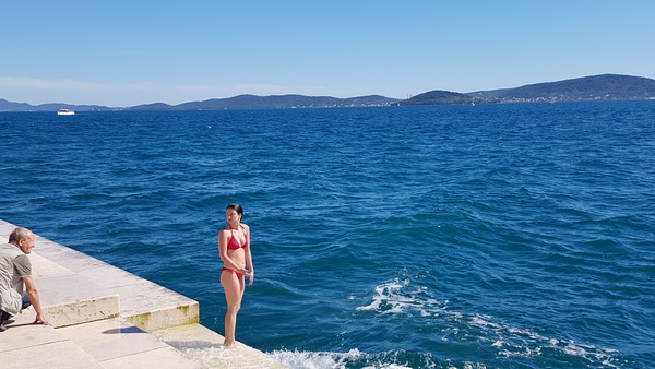 Prekrasno subotnje poslijepodne na zadarskoj rivi. Foto: Mladen Malik