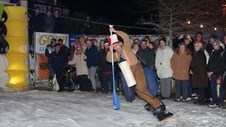 Svjetska atrakcija u Velom Ižu: Održana “Iška kraljica”- prva povijesna skijaška utrka na hrvatskim školjima Svjetska atrakcija u Velom Ižu: Održana “Iška kraljica”- prva povijesna skijaška utrka na hrvatskim školjima