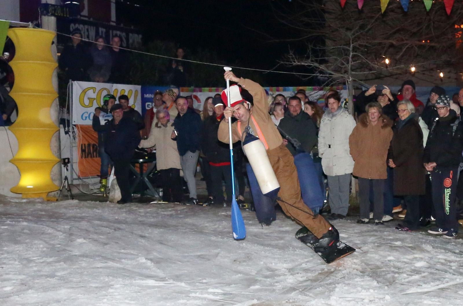 Svjetska atrakcija u Velom Ižu: Održana “Iška kraljica”- prva povijesna skijaška utrka na hrvatskim školjima Svjetska atrakcija u Velom Ižu: Održana “Iška kraljica”- prva povijesna skijaška utrka na hrvatskim školjima