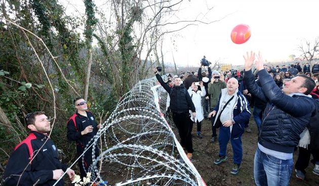 Nastavak prosvjeda na granicnom prijelazu Kastel – Dragonja protiv slovenske zilet zice pod nazivom Protiv zice i za humanu Europu. U sklopu prosvjeda organizirana je prijateljska odbojkaska utakmica preko zice izmedju hrvatskih i slovenskih olimpijaca.