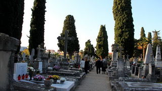 Blagdan Svih svetih na Gradskom groblju Zadar, Foto: Iva Perinčić Blagdan Svih svetih na Gradskom groblju Zadar, Foto: Iva Perinčić