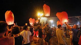 Vodice: Puštanjem lampiona obilježena 10. obljetnica Kornatske tragedije Vodice: Puštanjem lampiona obilježena 10. obljetnica Kornatske tragedije