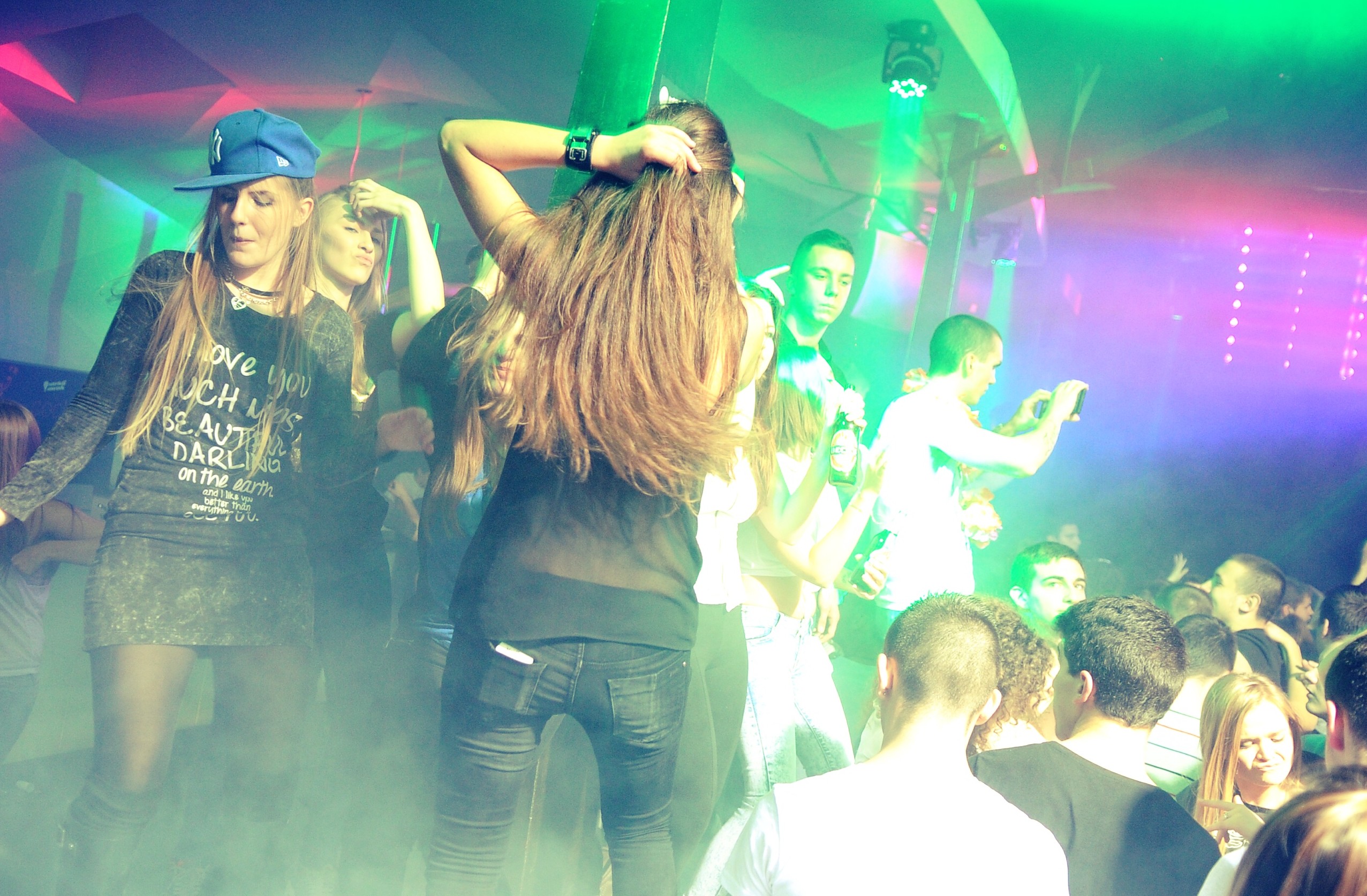 Spektar party u Aquarius klubu