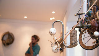 U biogradskom Zavičajnom muzeju otvorena je izložba radova Vedrana Karadže Tabulova pod nazivom “Mali intervali”