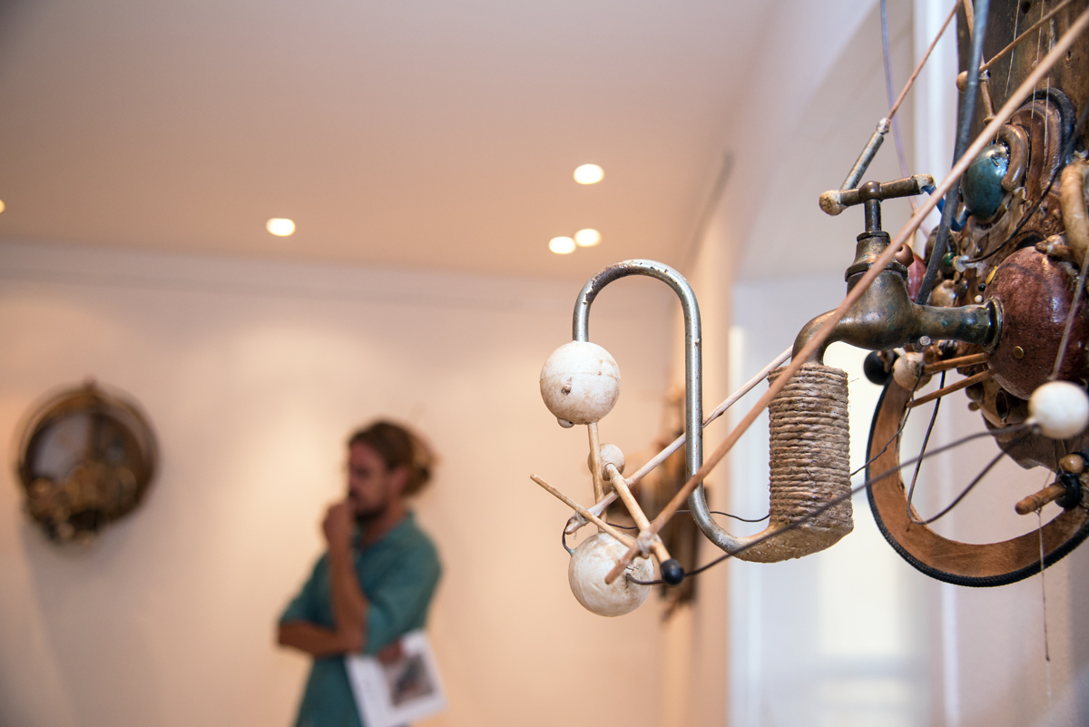 U biogradskom Zavičajnom muzeju otvorena je izložba radova Vedrana Karadže Tabulova pod nazivom “Mali intervali”