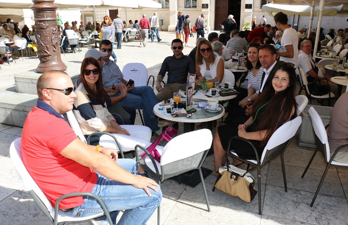 Na zadarskom Narodnom trgu najavljen Virski maraton 2016. Foto: Kažimir Škrbić/Virski list Na zadarskom Narodnom trgu najavljen Virski maraton 2016. Foto: Kažimir Škrbić/Virski list