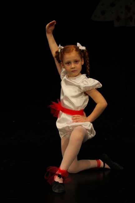 Plesna cestitka Zadarskog plesnog ansambla Plesna cestitka Zadarskog plesnog ansambla