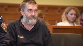 Počelo suđenje Josipu Rođaku koji je bacio četvero djece s balkona Počelo suđenje Josipu Rođaku koji je bacio četvero djece s balkona