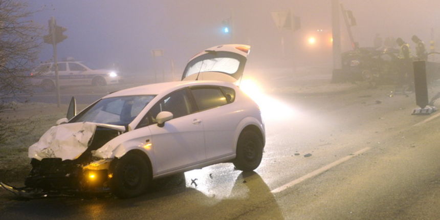 Zagreb, 010113.
Prometna nesreca na cvoru Buzin. U nesreci su sudjelovala dva osobna automobila, a smrtno su stradale tri osobe.
Foto: Srdjan Vrancic / CROPIX Zagreb, 010113.
Prometna nesreca na cvoru Buzin. U nesreci su sudjelovala dva osobna automobila, a smrtno su stradale tri osobe.
Foto: Srdjan Vrancic / CROPIX