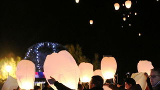 Paljenjem prve adventske svijeće i prigodnim zabavnim programom započela manifestacija Advent na otoku Viru
