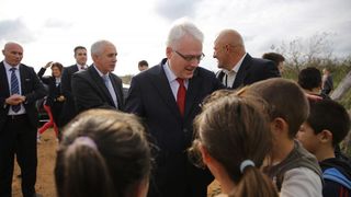 09.11.2013., Tinj – Predsjednik RH Ivo Josipovic posjetio je poljoprivrednike u Tinju te poljoprivrednu zadrugu Maraska Tinj koja je vazan dobavljac visnje maraske za zadarsku tvrtku Maraska d.d. Photo: Filip Brala/PIXSELL