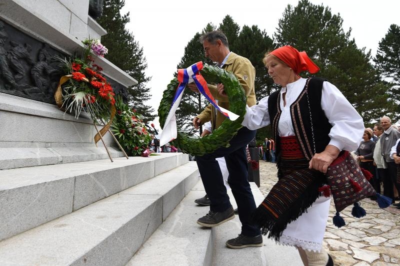 Srb: Polaganjem vijenaca obilježena obljetnica Dana ustanka naroda Like, Photo: Dino Stanin/PIXSELL