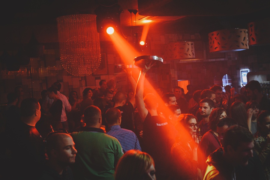 Jurica Pađen & Aerodrom u Maraschino baru; foto Iva Perinčić Jurica Pađen & Aerodrom u Maraschino baru; foto Iva Perinčić