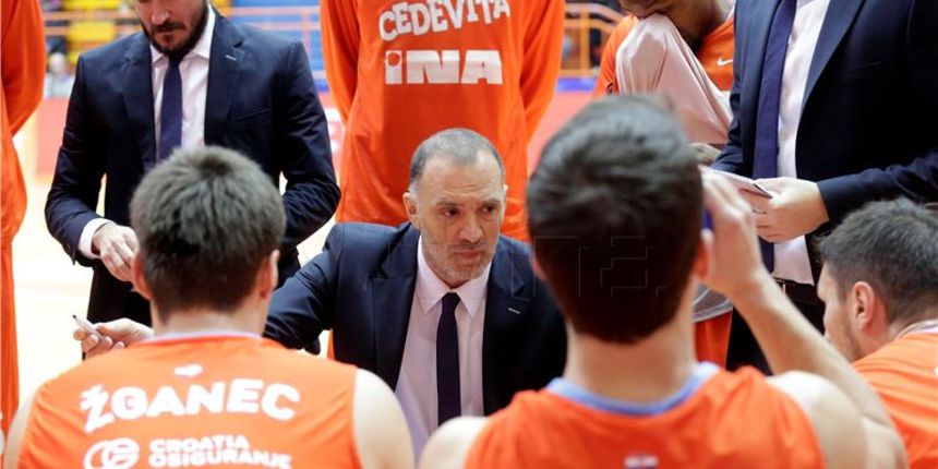 Utakmica 12. kola košarkaške ABA lige Cedevita – Union Olimpija. Na slici trener Cedevite Veljko Mršić. foto HINA/ Denis CERIĆ /dc Utakmica 12. kola košarkaške ABA lige Cedevita – Union Olimpija. Na slici trener Cedevite Veljko Mršić. foto HINA/ Denis CERIĆ /dc