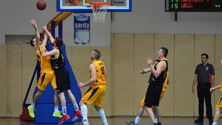 U posljednjem kolu A-2 lige Jug, košarkaši Jazine Arbanasa trebali su pobjedu nad Sukošanom kako bi potvrdili nastup u kvalifikacijama za A-1 ligu. Nervoza je učinila svoje ali na koncu košarkaši trenera Josipa Plantaka slavili su rezultatom 63-58