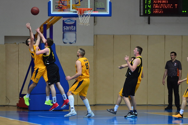 U posljednjem kolu A-2 lige Jug, košarkaši Jazine Arbanasa trebali su pobjedu nad Sukošanom kako bi potvrdili nastup u kvalifikacijama za A-1 ligu. Nervoza je učinila svoje ali na koncu košarkaši trenera Josipa Plantaka slavili su rezultatom 63-58