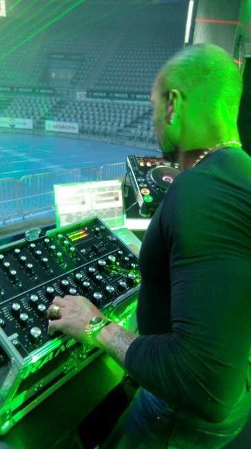 SC Visnjik: Generalna proba doceka 2010. DJ Morales SC Visnjik: Generalna proba doceka 2010. DJ Morales