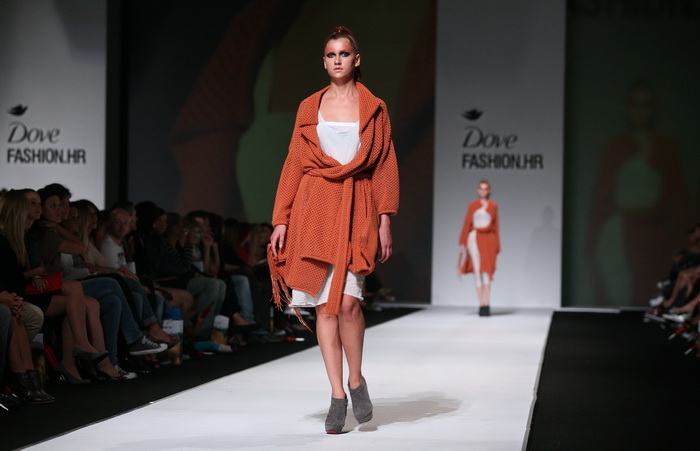 Zagreb, 011011.
Zagrebacki velesajam.
Modna revija Dove Fashion.hr proljece – ljeto 2012.
Na slici: revija Additive collection – Arena add Galas
Foto: Biljana Gaurina / CROPIX Zagreb, 011011.
Zagrebacki velesajam.
Modna revija Dove Fashion.hr proljece – ljeto 2012.
Na slici: revija Additive collection – Arena add Galas
Foto: Biljana Gaurina / CROPIX