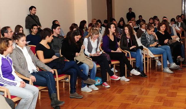 Zadar, 10.11.2011. snimio: Nenad Marcev
Jazz Contessa
Hommage Dori Pejacevic
MATIJA DEDIC, klavir
Svecana dvorana Sveucili