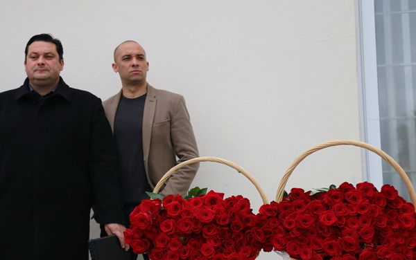 U organizaciji Općine Vir i Vir turizma virskim damama podijeljeno 400 ruža u povodu Dana žena