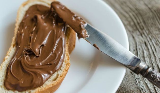 Doručak, namaz od lješnjaka, nutella -Foto: 123rf