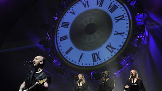 Split, 050210.
U Spaladium Areni The Australian Pink Floyd Show odrzali su koncert pred 4000 posjetitelja.
Grupa TAPFS vec 20 godina uspjesno izvodi obrade cuvene grupe Pink Floyd u svom vrlo prepoznatljivom stilu. Poceli su 1988. godine u Adelaideu i sad Split, 050210.
U Spaladium Areni The Australian Pink Floyd Show odrzali su koncert pred 4000 posjetitelja.
Grupa TAPFS vec 20 godina uspjesno izvodi obrade cuvene grupe Pink Floyd u svom vrlo prepoznatljivom stilu. Poceli su 1988. godine u Adelaideu i sad