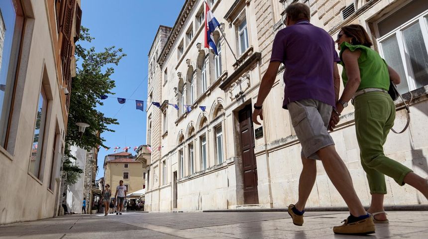 Dan državnosti: Zastave na ulicama grada Zadra Dan državnosti: Zastave na ulicama grada Zadra