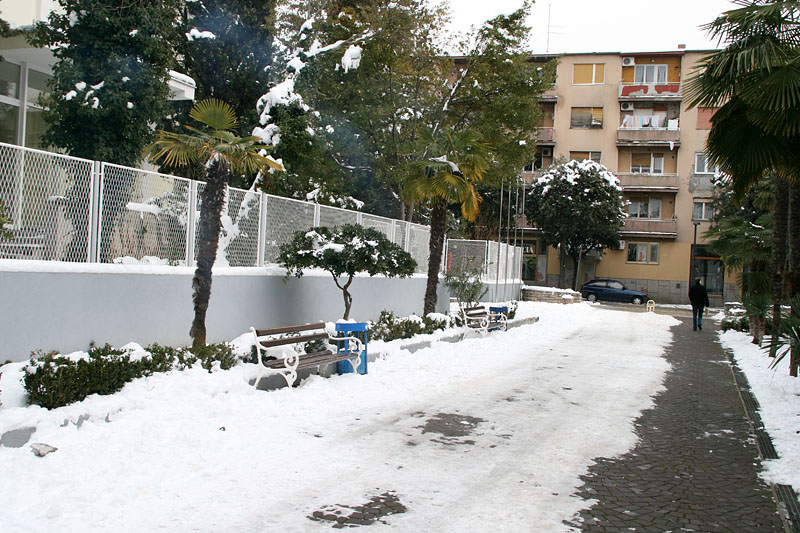 Snježni đir oko Gradske knjižnice Zadar, Foto: Lucija Juravić Snježni đir oko Gradske knjižnice Zadar, Foto: Lucija Juravić