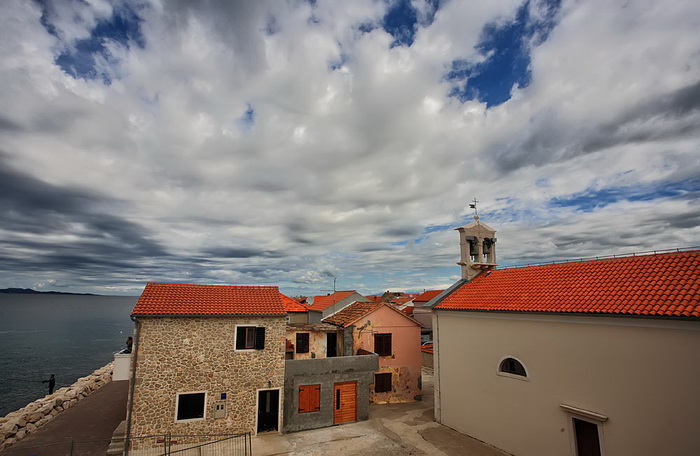 Labudovi u Bibinjama 12. svibnja 2013.  Foto: Roberto Lerga