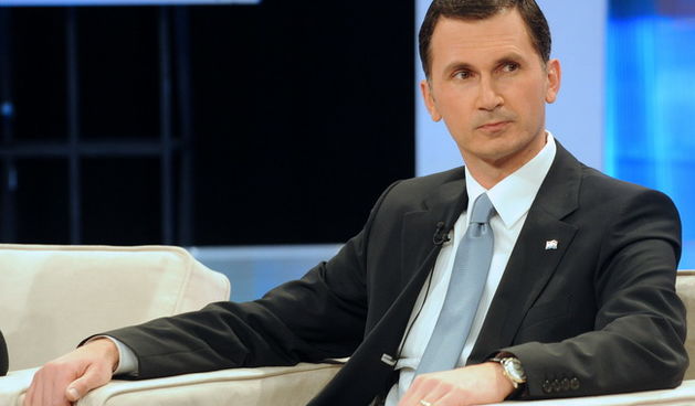 Zagreb, 221209.  Prisavlje 13, studio HRT-a. Suceljavanje predsjednickih kandidata. Na slici: Dragan Primorac. Foto: Damir Krajac / CROPIX