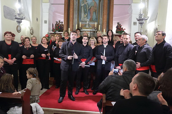 “Božićna čarolija” – koncert klapa u petrčanskoj crkvi sv. Ivana i Pavla “Božićna čarolija” – koncert klapa u petrčanskoj crkvi sv. Ivana i Pavla