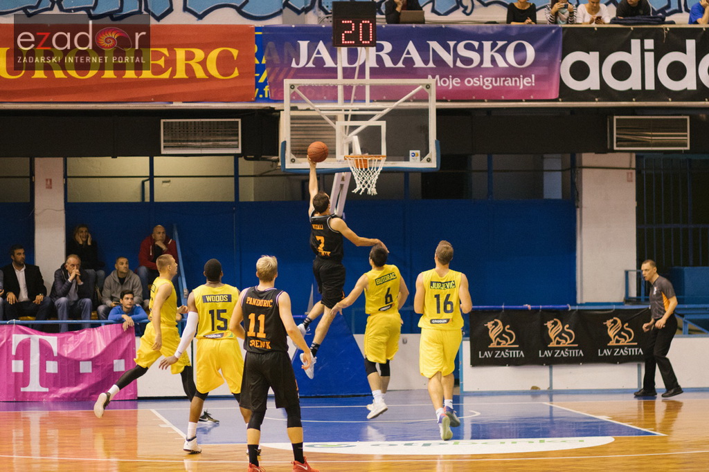 HT Premijer liga, 3. kolo: KK Jazine Arbanasi – GKK Šibenik 36-72 HT Premijer liga, 3. kolo: KK Jazine Arbanasi – GKK Šibenik 36-72