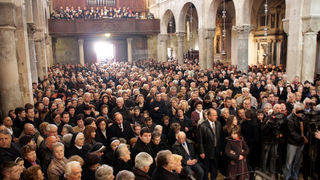 Posljednji ispraćaj nadbiskupa Marijana Oblaka