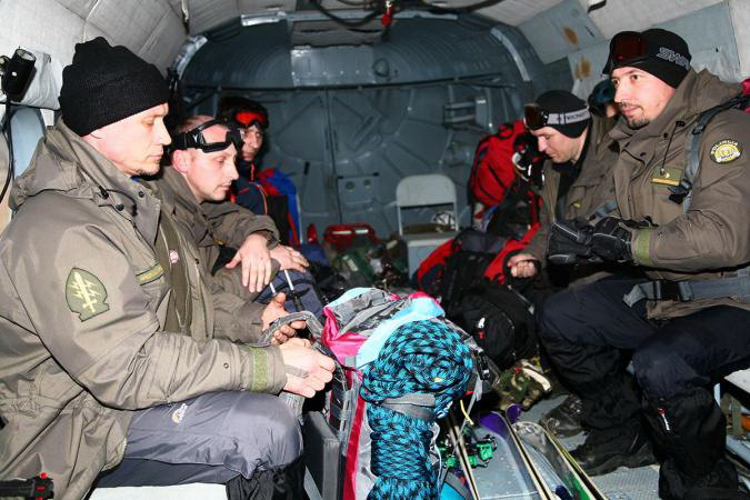 Specijalna policija prije potrage | Autor: Zoran Erceg