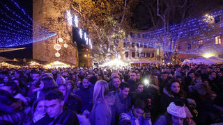 Pogled iz zraka: Svečano otvorenje manifestacije “Advent u Zadru”