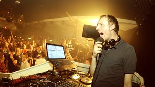 Spektar party u Aquarius klubu