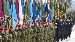 Mimohod pripadnika OSRH i MUP-a s ratnim zastavama povodom 30. obljetnice VRO Maslenica Mimohod pripadnika OSRH i MUP-a s ratnim zastavama povodom 30. obljetnice VRO Maslenica