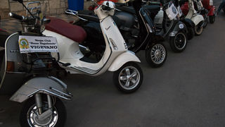 Vespaši zauzeli Biograd, foto: Vinko Pešić