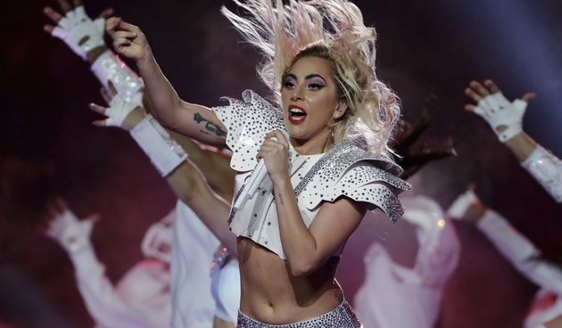 Lady Gaga nastupa na Superbowlu
