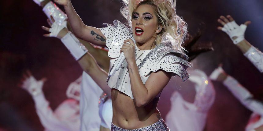Lady Gaga nastupa na Superbowlu Lady Gaga nastupa na Superbowlu