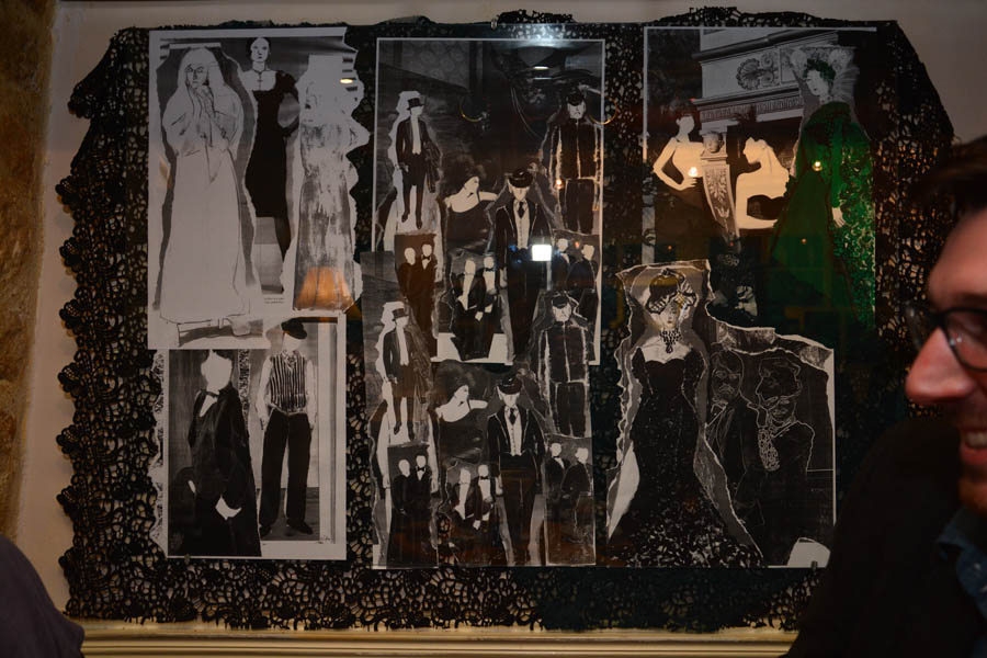 U caffe galeriji “Đina” otvorena izložba “Gospoda Glembajevi” U caffe galeriji “Đina” otvorena izložba “Gospoda Glembajevi”