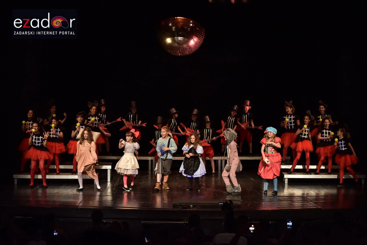 U HNK Zadar održana kazališna revija predstava Udruge “Igrajmo se” U HNK Zadar održana kazališna revija predstava Udruge “Igrajmo se”