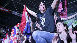 Koncert Thompsona u Jazinama