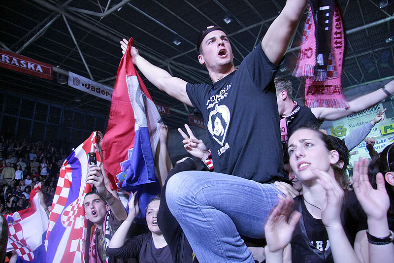 Koncert Thompsona u Jazinama