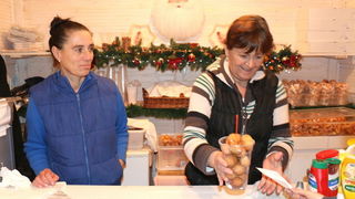 Vir: Božićna fešta uz Dražena Zečića Zeku Vir: Božićna fešta uz Dražena Zečića Zeku