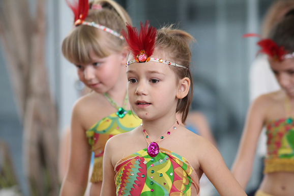 Plesna rapsodija Baletne udruge Pirueta (foto:Saša Čuka) Plesna rapsodija Baletne udruge Pirueta (foto:Saša Čuka)