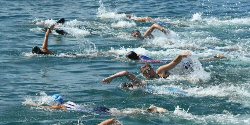 Na rivi je odrzan Zadarski aquathlon 2014. Odrzana su tri programa: prvenstvo Hrvatske u klasicnom akvatlonu: 1000m plivanje/5000 m trcanje, prvenstvo grada Zadra 500m plivanje/2500 m trcanje te akvatlon za djecu. Photo: Dino Stanin/PIXSELL Na rivi je odrzan Zadarski aquathlon 2014. Odrzana su tri programa: prvenstvo Hrvatske u klasicnom akvatlonu: 1000m plivanje/5000 m trcanje, prvenstvo grada Zadra 500m plivanje/2500 m trcanje te akvatlon za djecu. Photo: Dino Stanin/PIXSELL