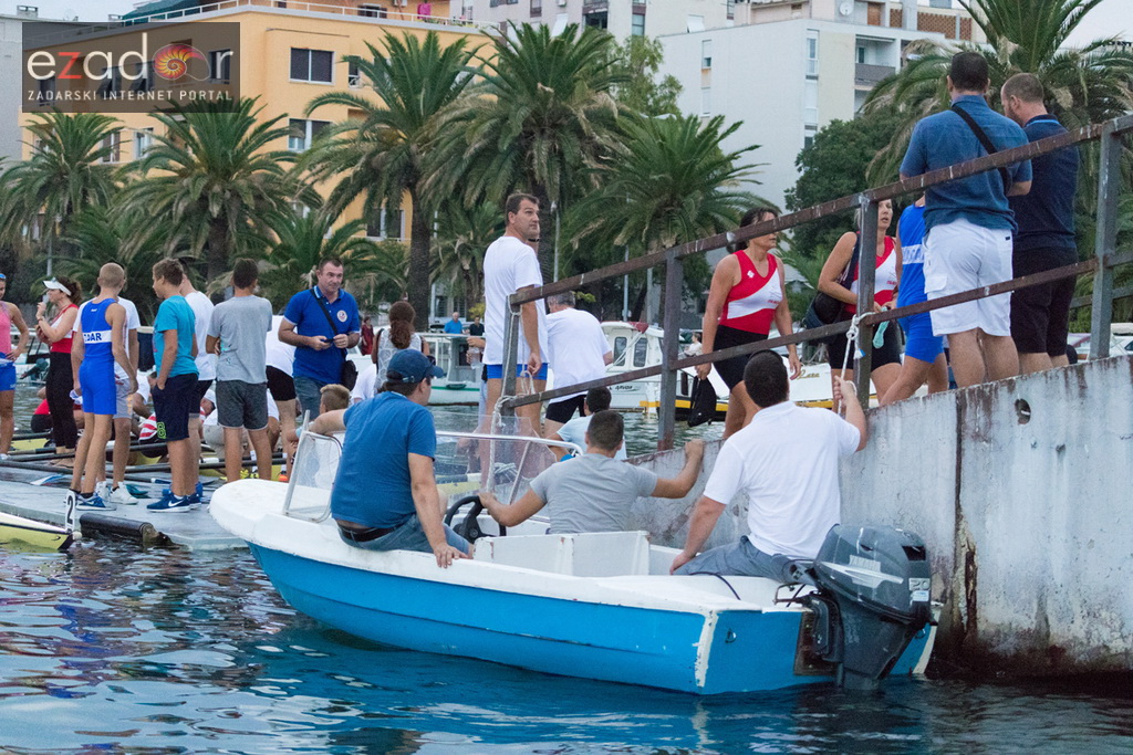 6. “Jadranov veslački dvoboj” osmeraca u uvali Jazine 6. “Jadranov veslački dvoboj” osmeraca u uvali Jazine