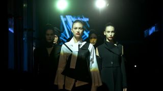 Toyota Fashion week prva večer održana je u ponedjeljak navečer u zagrebačkom Kaptol centru i predstavila zanimljive ideje dizajnera Toyota Fashion week prva večer održana je u ponedjeljak navečer u zagrebačkom Kaptol centru i predstavila zanimljive ideje dizajnera